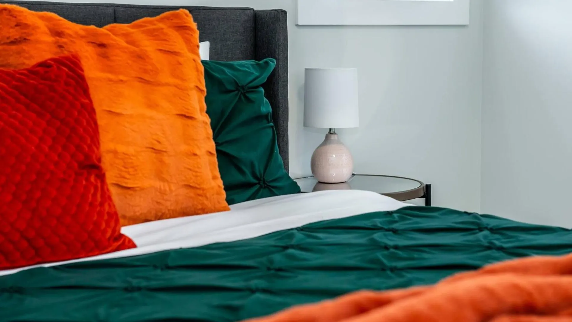Willa Exoticlushquietretreatkingbed|Wifi|Parking|Wem Edmonton